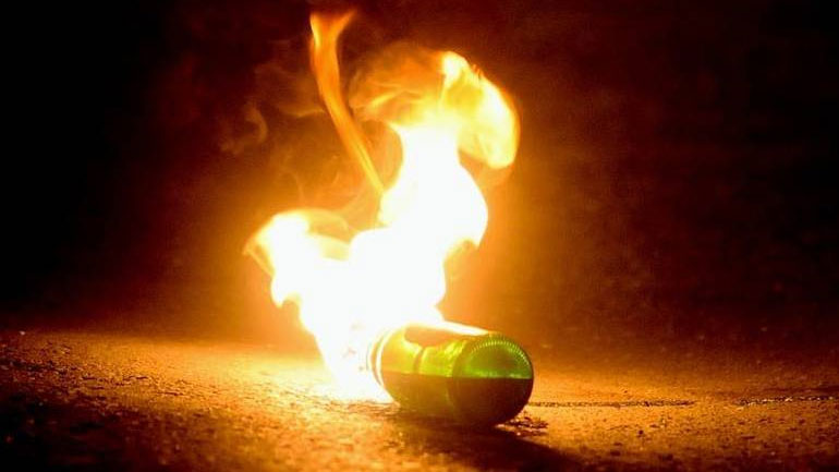 Μολότοφ στα Εξάρχεια