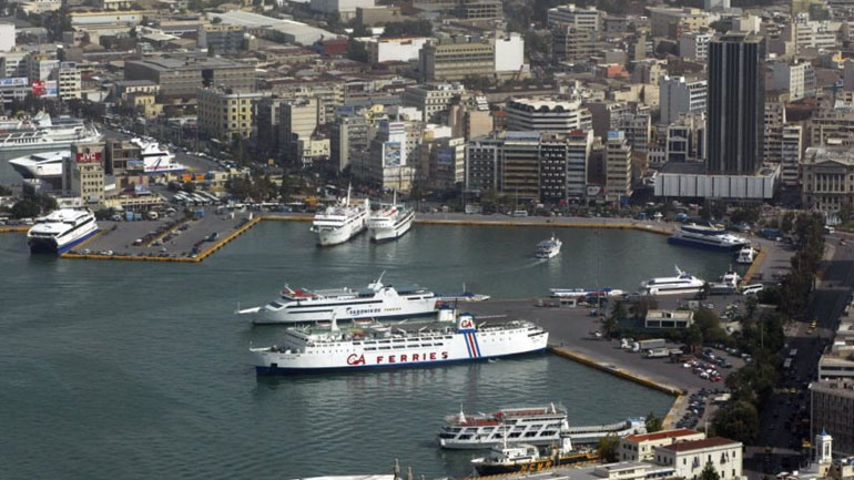 Μηχανική βλάβη σε υδροπτέρυγο – Επιστρέφει στο λιμάνι του Πειραιά