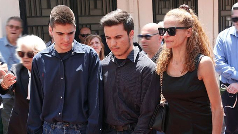Κώστας Ευριπιώτης: Το συγκινητικό μήνυμα της πρώην συζύγου του και των γιων του για το μνημόσυνο