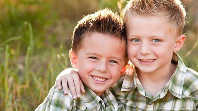 Βοηθήστε τα αδέρφια να έρθουν κοντά