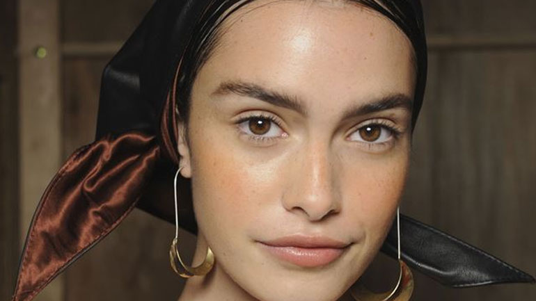 Πώς να κρατήσετε την επιδερμίδα σας ενυδατωμένη και δροσερή!