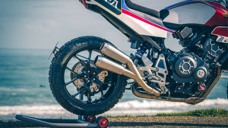 Honda Wheels & Waves 2019: Δώδεκα CB1000R που ..ξεφεύγουν