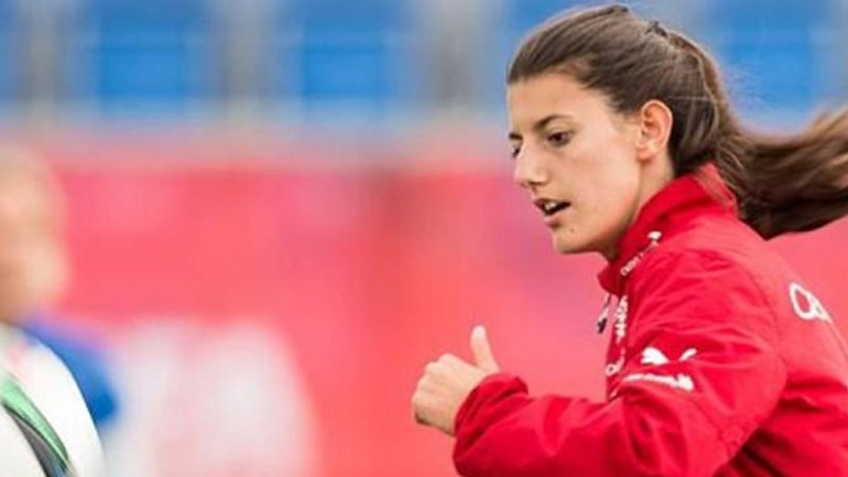 Aγνοείται διεθνής παίκτρια ποδοσφαίρου της Ελβετίας στη λίμνη Κόμο – Υπάρχουν φόβοι ότι πνίγηκε Aγνοείται διεθνής παίκτρια ποδοσφαίρου της Ελβετίας στη λίμνη Κόμο – Υπάρχουν φόβοι ότι πνίγηκε