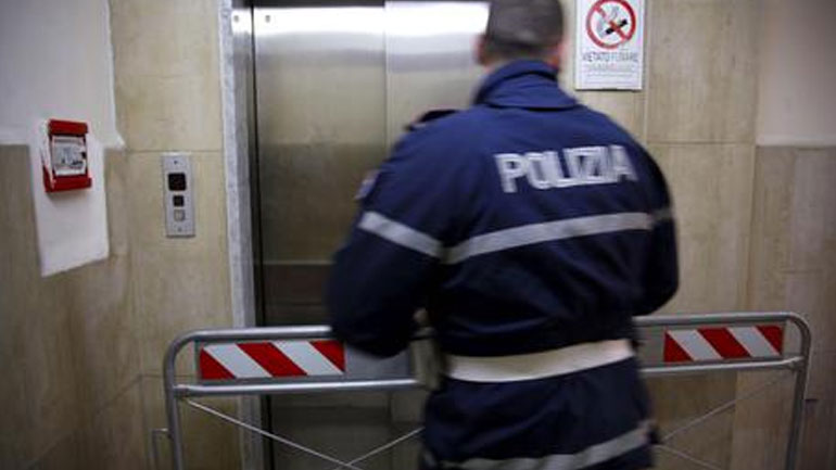 Παρέμεινε εγκλωβισμένη για 27 ώρες και επιβίωσε πίνοντας κρασί!