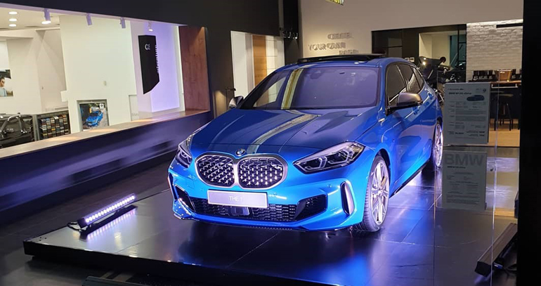 H BMW M135i βρέθηκε στις εγκατααστάσεις της BMW Σφακιανάκης στο Μαρούσι