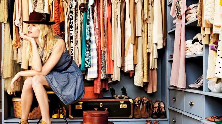 Tips για να οργανώσετε την ντουλάπα σας εύκολα και γρήγορα