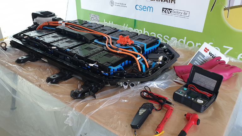 Μπαταρίες από το Mitsubishi Outlander PHEV