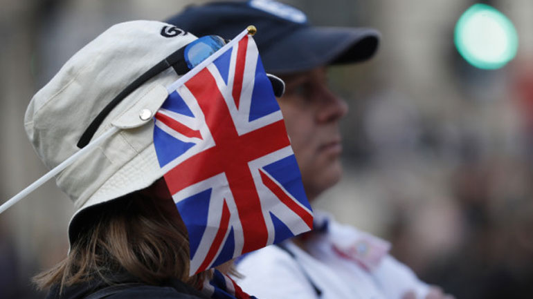 Βρετανία: Διπλή προειδοποίηση στους υποψήφιους για την πρωθυπουργία για τα σχέδια δαπανών που εξαγγέλλουν