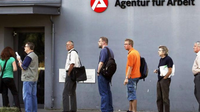 Μικρή πτώση κατέγραψε ο αριθμός των ανέργων στη Γερμανία
