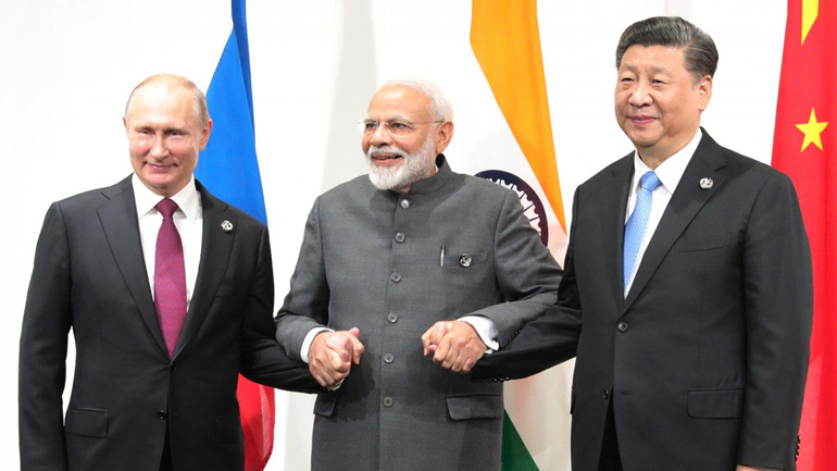 Σε ευρασιατικό κλοιό οι ΗΠΑ