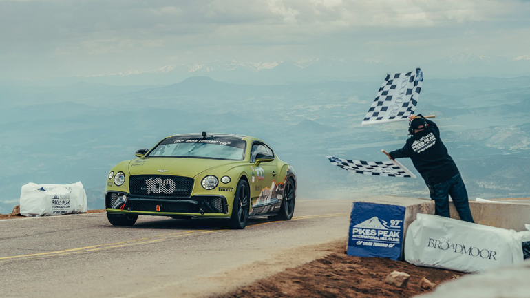 Κυρίαρχος του Pikes Peak η Bentley