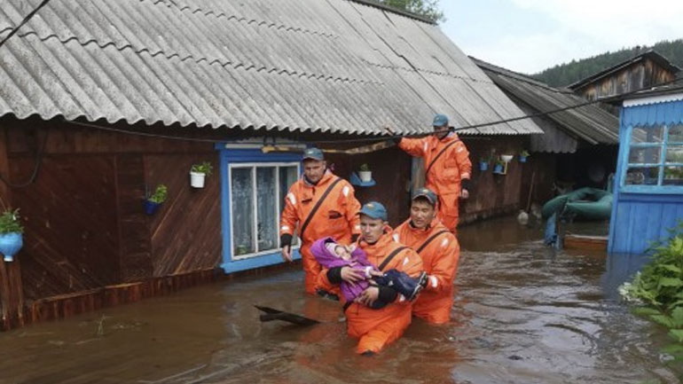 Τους 14 έχουν φτάσει οι νεκροί στο Ιρκούτσκ εξαιτίας των πλημμύρων