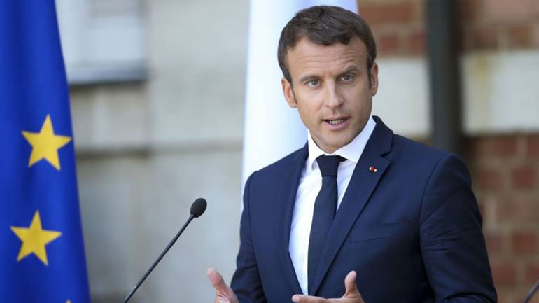 Ο Μακρόν κάλεσε σήμερα το Ιράν «να ανακαλέσει άμεσα» την υπέρβαση του ορίου ως προς τα αποθέματα ουρανίου