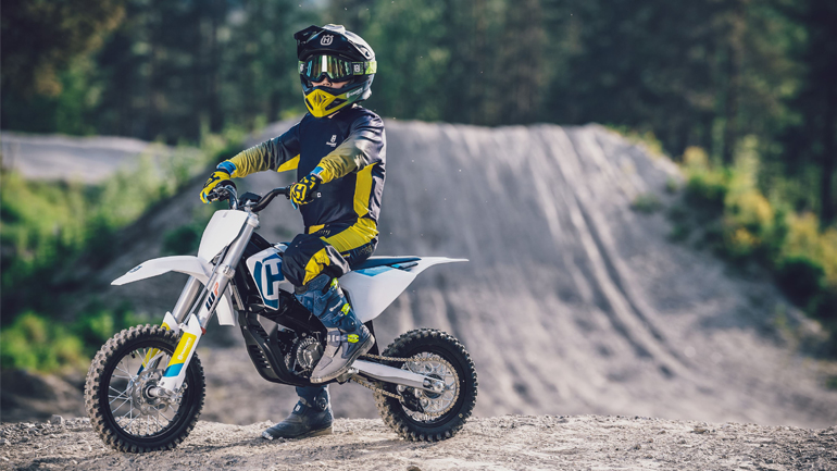 Husqvarna EE 5: Πρώτη ηλεκτρική απόπειρα