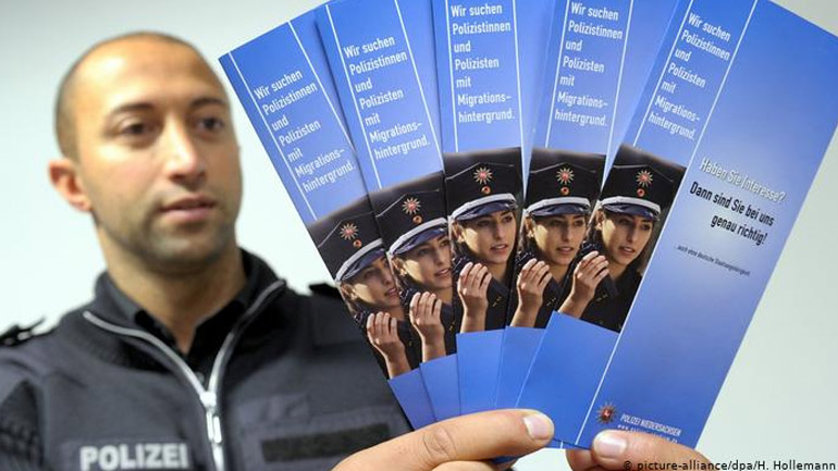 Γερμανία: Πολύτιμοι οι ξένοι αστυνομικοί