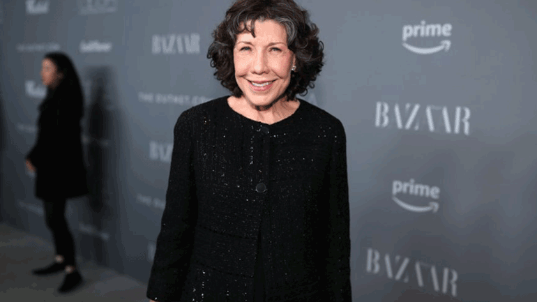 Ο Μάικλ Μουρ θα τιμήσει τη Λίλι Τόμλιν στο Φεστιβάλ Κινηματογράφου του Τράβερς Σίτι