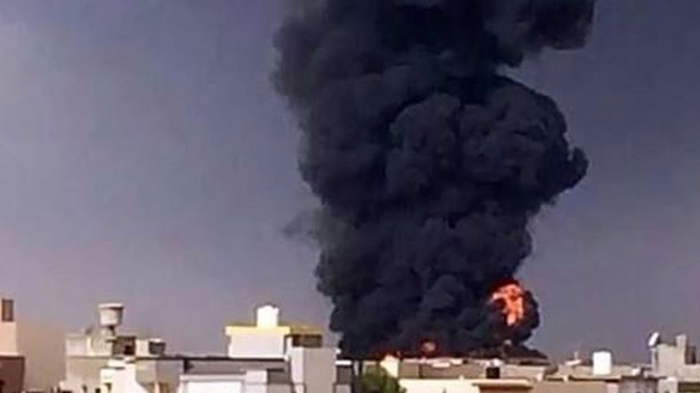 Λιβυή: Οι δυνάμεις του Χάφταρ βομβάρδισαν το κέντρο ελέγχου για drones στο κεντρικό αεροδρόμιο της Τρίπολης