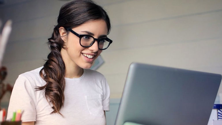 Tricks για να χαλαρώνετε από το άγχος της δουλειάς