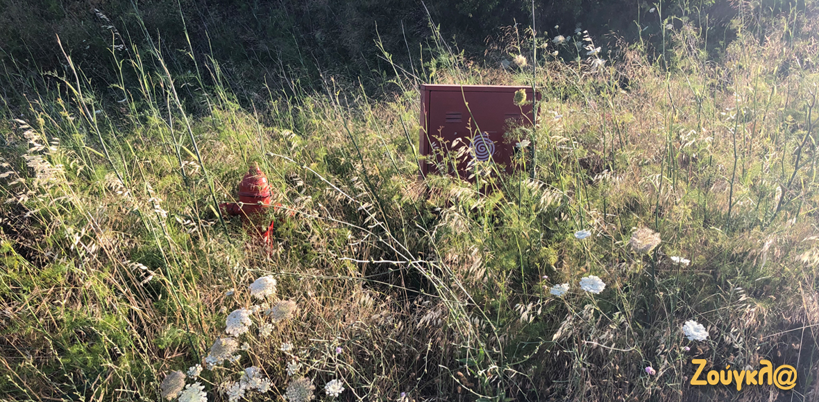 “Θάφτηκε” ακόμα και ο πυροσβεστικός κρουνός