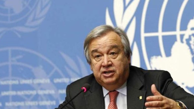 Εξοργισμένος με τον βομβαρδισμό του κέντρου κράτησης μεταναστών στη Λιβύη ο Γκουτέρες