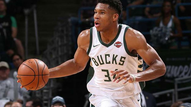 Στη Μύκονο ο Γιάννης Αντετοκούνμπο!