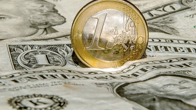 Ενισχύεται το ευρώ έναντι του δολαρίου