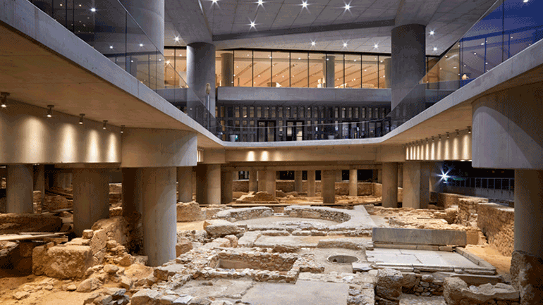 Περπατώντας στην αρχαία γειτονιά του Μουσείου Ακρόπολης