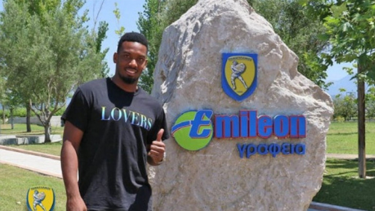 Απέκτησε τον Ζοάν Μαρσιάλ ο Παναιτωλικός