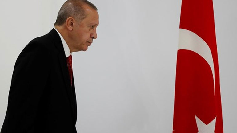 Ερντογάν: «Ο Χαλίφα Χάφταρ δεν είναι παρά ένας πειρατής»