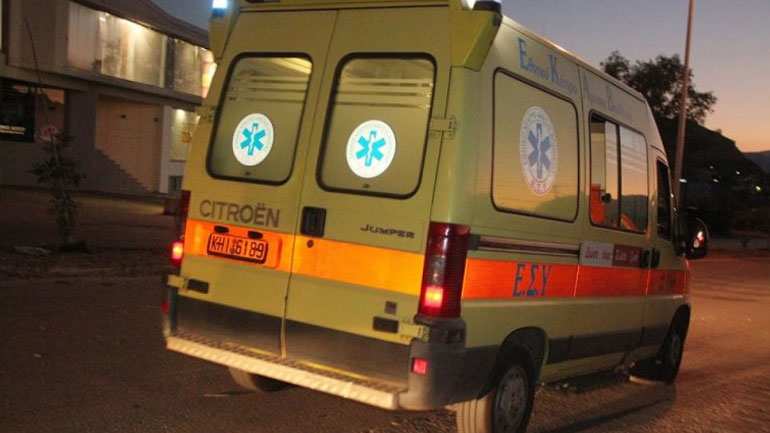 Συναγερμός στο Ηράκλειο: Πολίτης έπεσε στη θάλασσα-Τον έσωσε αστυνομικός της ΔΙ.ΑΣ.