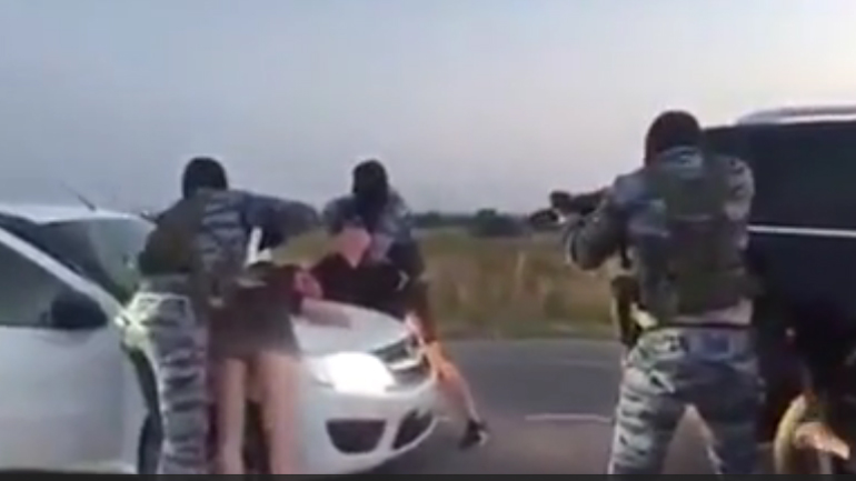 Σύλληψη ενός εμπόρου ναρκωτικών και η πρόταση γάμου