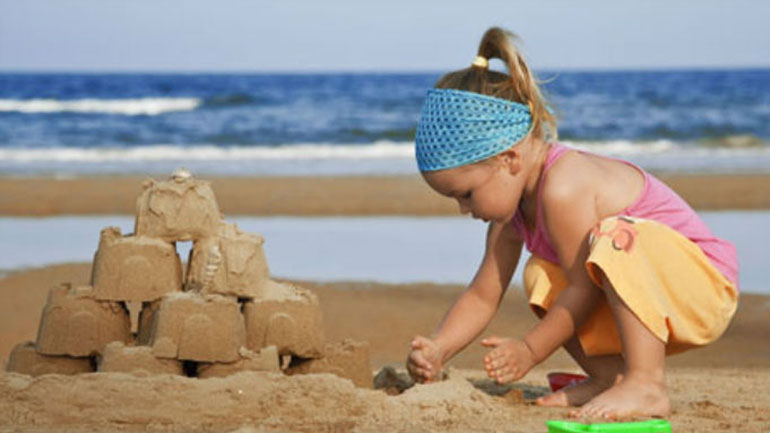 Μπορεί να μπει το παιδί σας στην θάλασσα μετά το φαγητό;