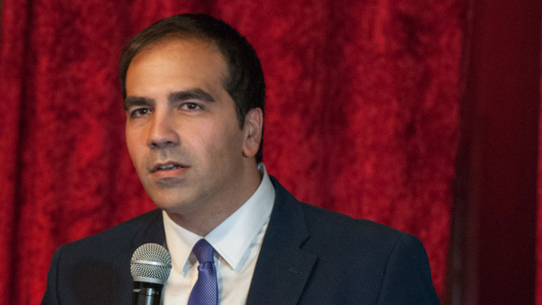 Νέες δουλειές κι ευημερία ή στατικότητα και μιζέρια;