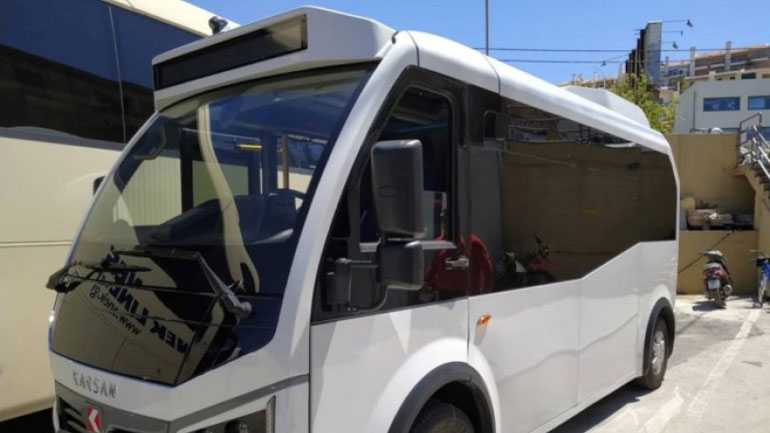 Ρέθυμνο: Ξεκίνησε τα δρομολόγια το πρώτο ηλεκτρικό λεωφορείο του δήμου