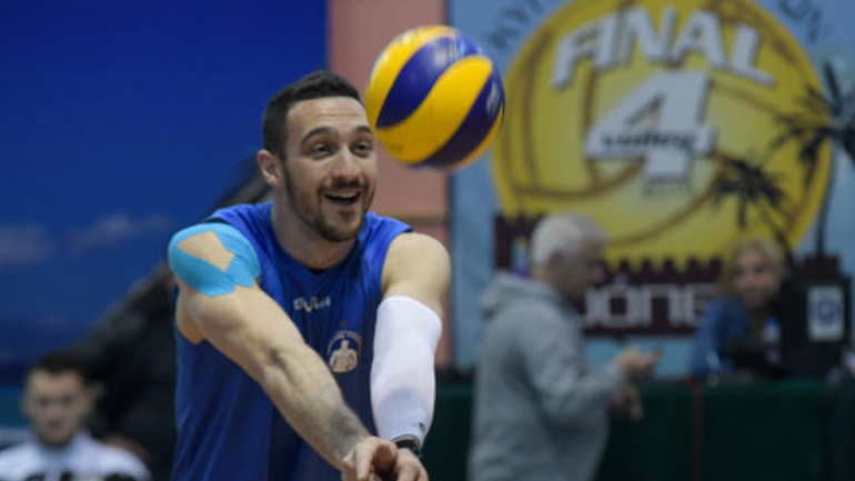Βόλεϊ: Ανανέωσε με τον Ηρακλή ο Χήρας