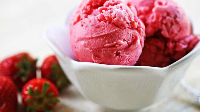 Παγωτό γιαούρτι με λίγες θερμίδες