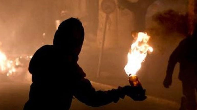 Επίθεση με μολότοφ σε ομάδα ΔΙ.ΑΣ. στο Πεδίον του Άρεως