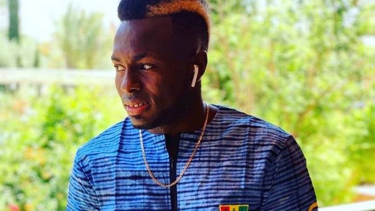 Στην Αθήνα για τον Ολυμπιακό ο Φοντέ Καμαρά