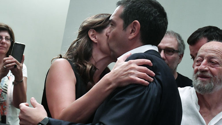 DPA: «Οι Έλληνες ψηφοφόροι έδειξαν ηχηρά την πόρτα στον Αλέξη Τσίπρα»