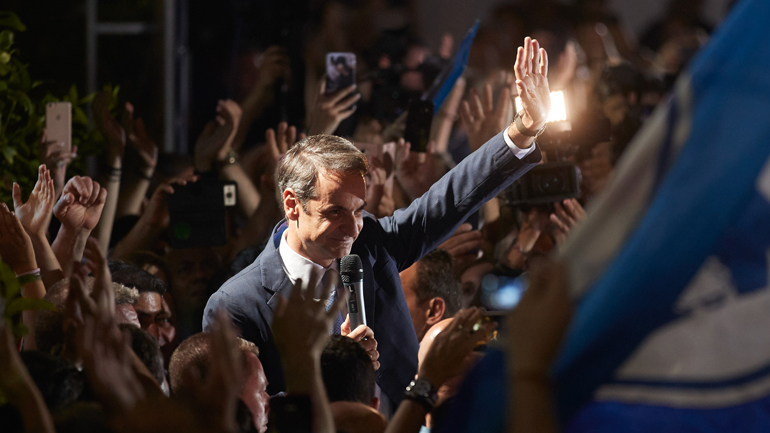 Ορκίζεται η κυβέρνηση το μεσημέρι