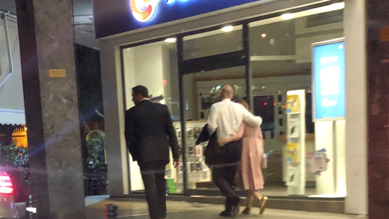 Επ’ αυτοφώρω ο Νίκος Δένδιας 