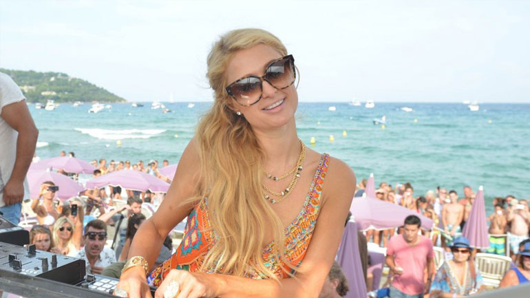 Διακοπές στη Μύκονο για την Paris Hilton!