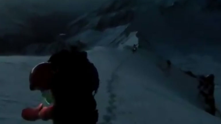 Καρέ-καρέ: Τα τελευταία λεπτά των ορειβατών που έχασαν τη ζωή τους στα Ιμαλάια