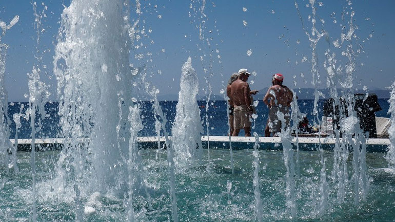 Ανοιχτές για τον καύσωνα οι οκτώ κλιματιζόμενες αίθουσες του Δήμου Αθηναίων