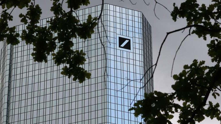 Ριζική αναδιάρθρωση στην Deutsche Bank