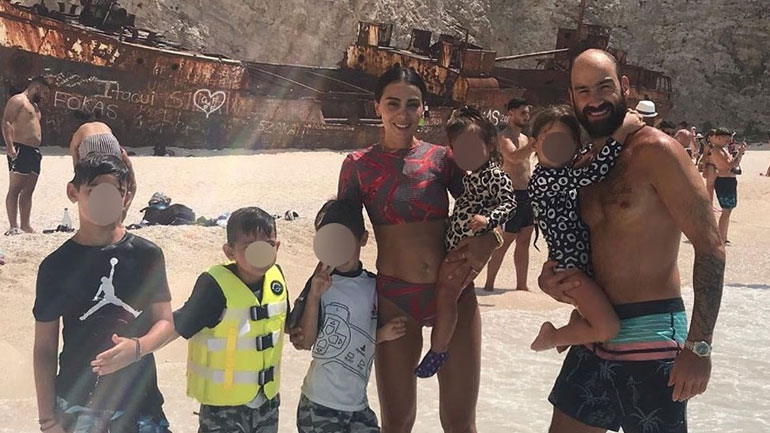 Ολυμπία Χοψονίδου – Βασίλης Σπανούλης: Οικογενειακές διακοπές στη Ζάκυνθο!