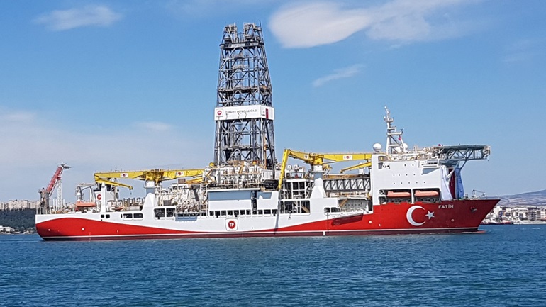 Toυρκικά πολεμικά πλοία και αεροσκάφη συνοδεύουν τα γεωτρύπανα Γιαβούζ, Φατίχ και το ερευνητικό Μπαρμπαρός Toυρκικά πολεμικά πλοία και αεροσκάφη συνοδεύουν τα γεωτρύπανα Γιαβούζ, Φατίχ και το ερευνητικό Μπαρμπαρός