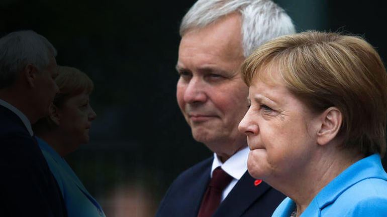 Το διαρκές “τρέμουλο” της Άνγκελα Μέρκελ