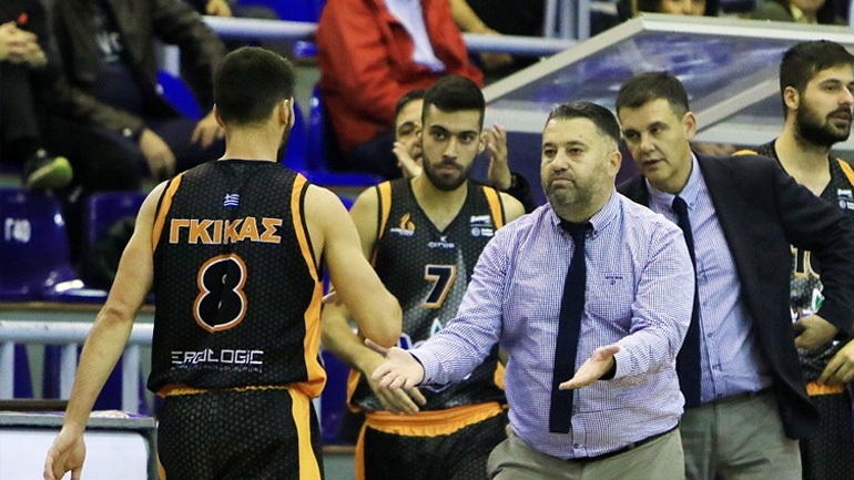 Προπονητής της χρονιάς στη Basket League ο Μάκης Γιατράς
