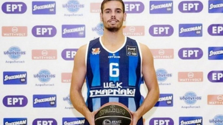 Μπάσκετ: «Τέλος» από τον Ιωνικό οι Σαχπατζίδης και Μιλεντίγεβιτς
